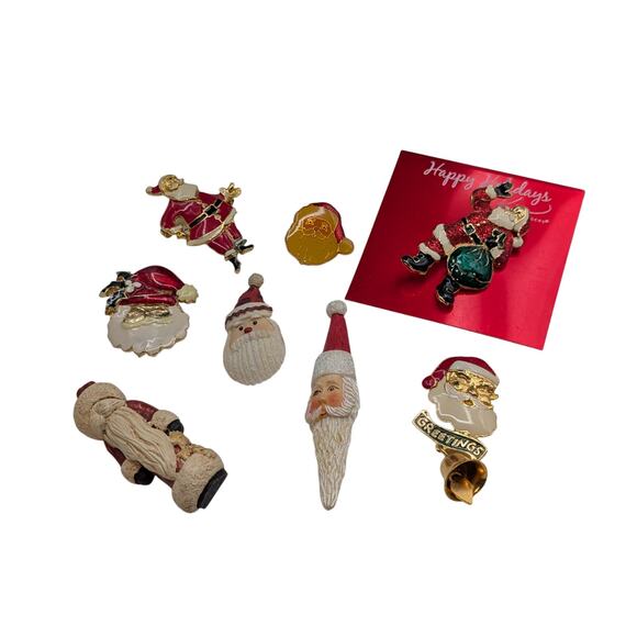 Lot of Eight Christmas Santa Pins - Picture 10 of 10